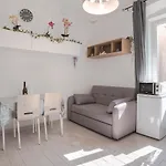 Free Wifi & Netflix Roiano Elegant *