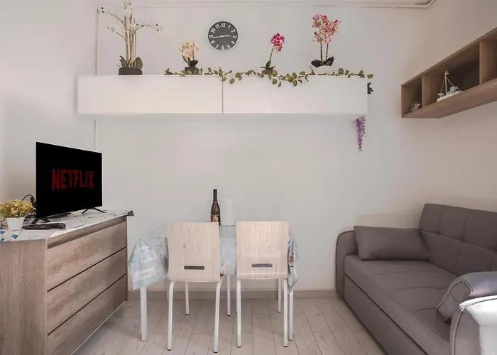 Daire Free Wifi & Netflix Roiano Elegant *